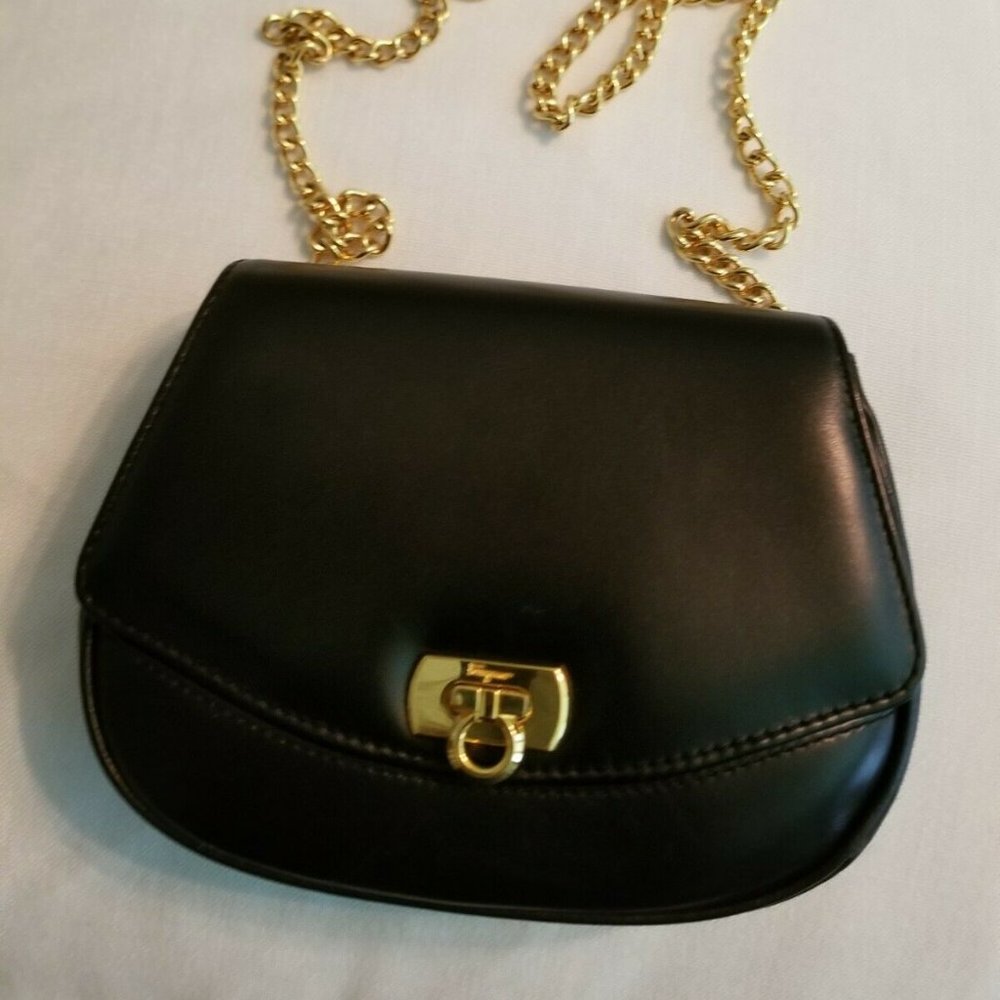 Salvatore Ferragamo Shoulder Bum Bag  AN 21-1051